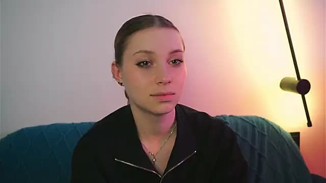 Sairallyn live cam