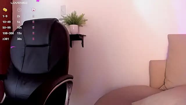 azihara_66 live cam
