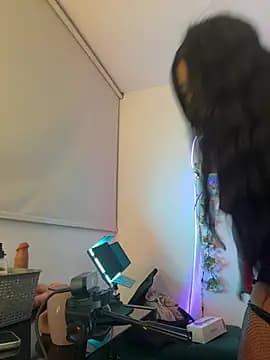 Alianaxlover_ live cam