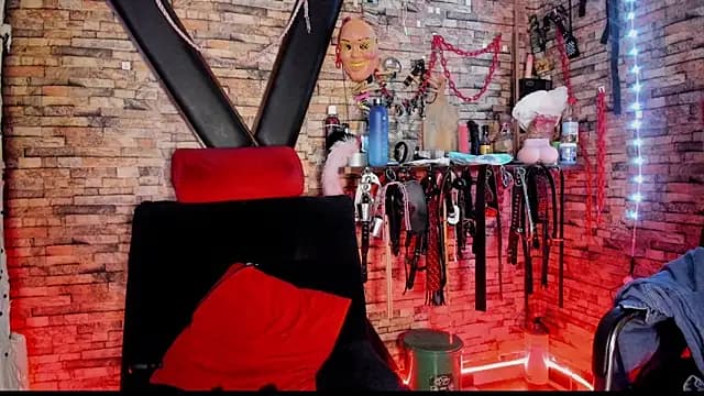 Liltildeman_moon live cam