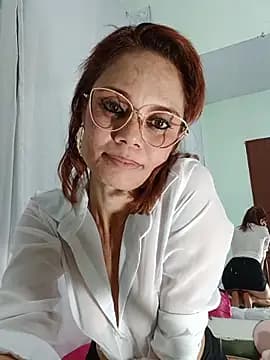 Meganlola live cam
