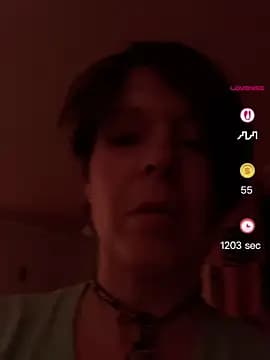 CUMFOREVERY1nTitTiES2 live cam