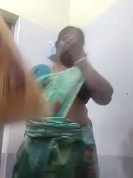 yamini1431 live cam