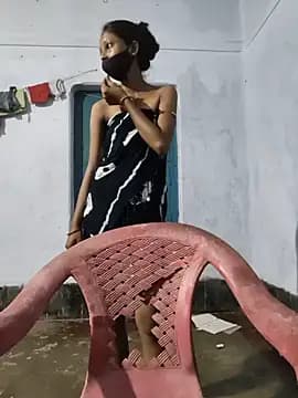Hot-Dola live cam