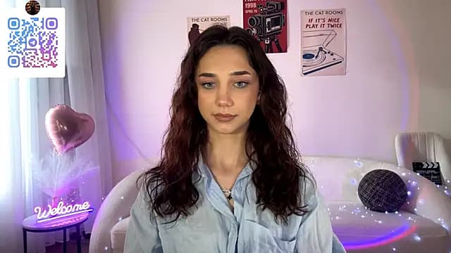 LinaMour live cam
