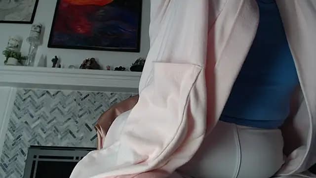 AuroraWillows live cam