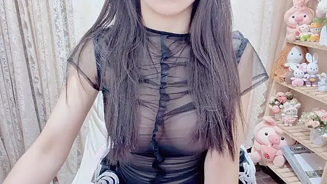 Rellababyy live cam on Stripchat