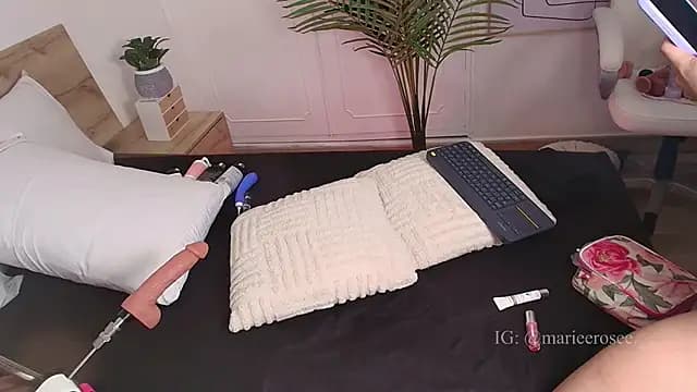 Mariee_rosee live cam