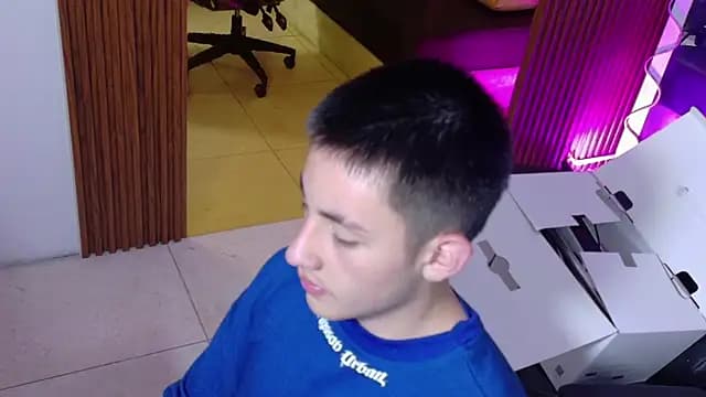 Andres_Tay live cam