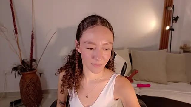 ChloeMoreti live cam