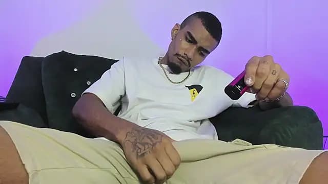Rpoolrboy live cam