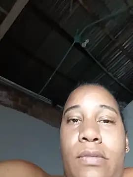 EbonyHorrny live cam