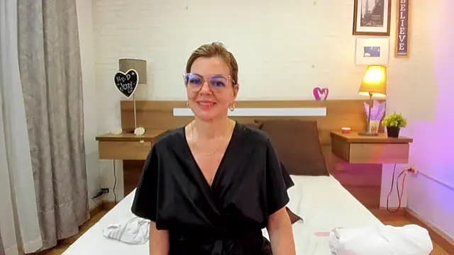 JenniferAuriston live cam