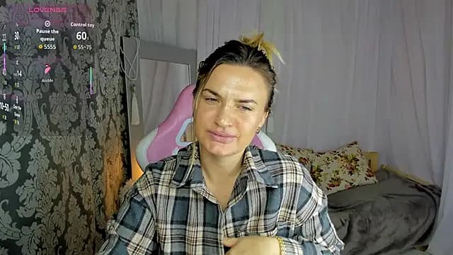 Marie_Ellie live cam