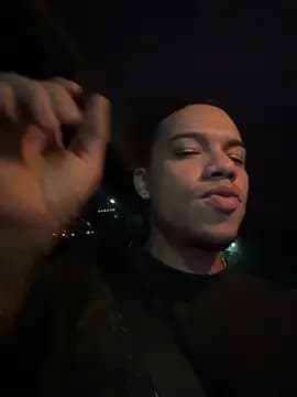 AlphaMasterXxx live cam