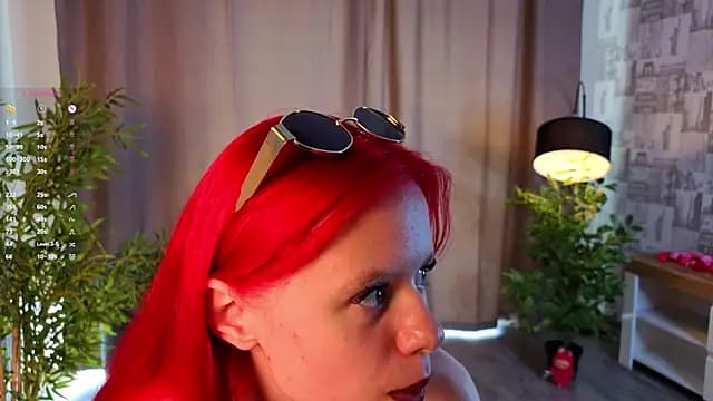 TiannaBorlace live cam on Stripchat