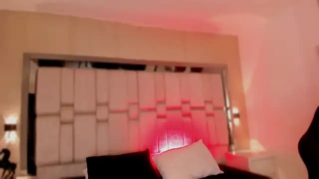 LilithBloom7 live cam