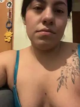 SmokyDee live cam on Stripchat