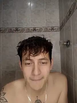 BastianLeoniis live cam