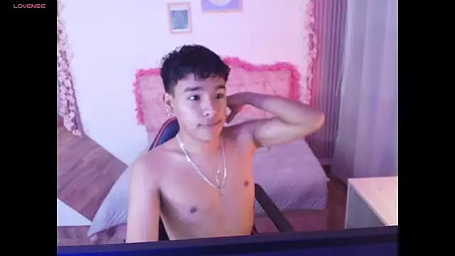 noa_hot69 live cam