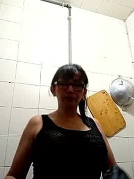 kelly_squirting live cam