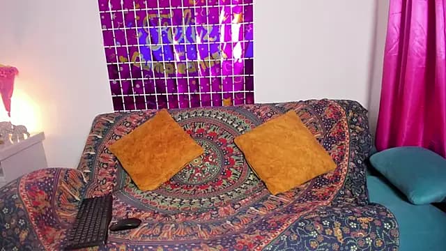 Victoria_Jonness live cam