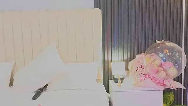 Madiee_Rhea live cam