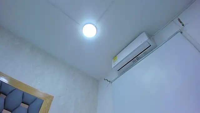 juliette_pretty_ live cam
