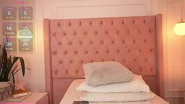 Lia_Velez_ live cam