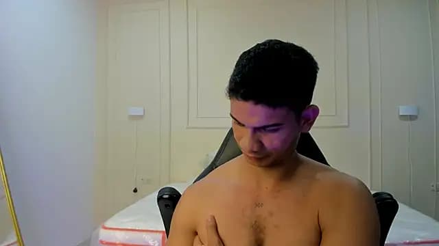 ANDRES_STUD live cam