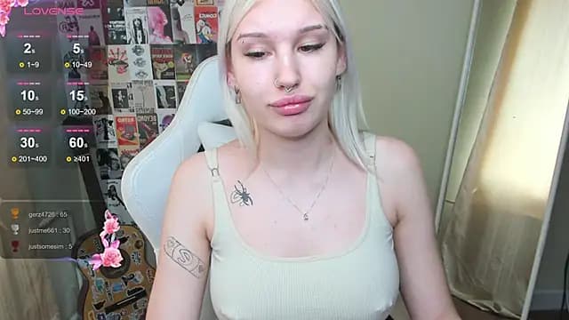 EvelinaLuu live cam