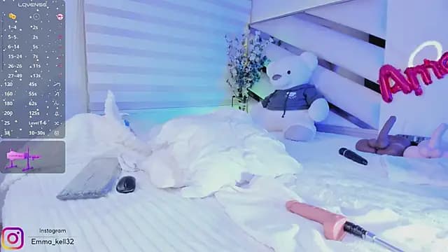 Emma-kell live cam