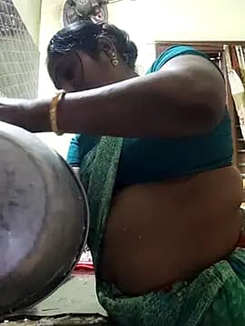 yamini1431 live cam