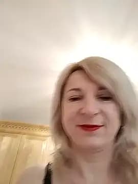 AhlyssaLove1155 live cam