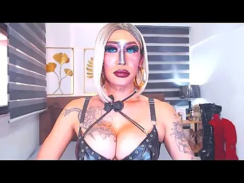 DominateMistressTania live cam