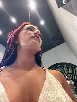 MeganFoxiyyy live cam