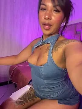 naomifox_ live cam