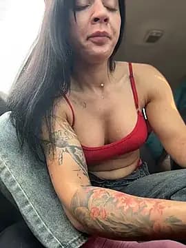 JulliaVegas live cam