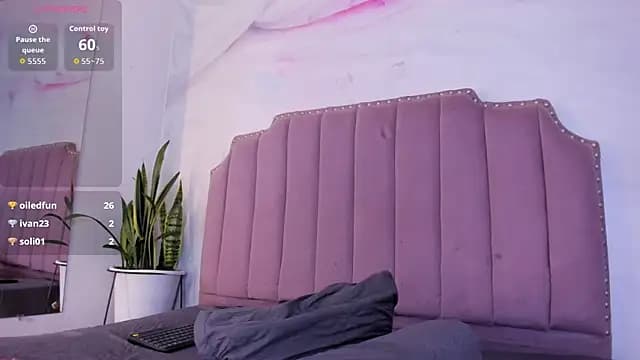 Roxy_Medina live cam