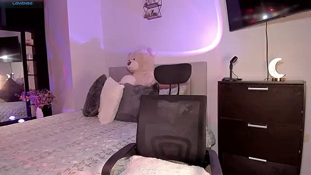 miia_jhones16 live cam