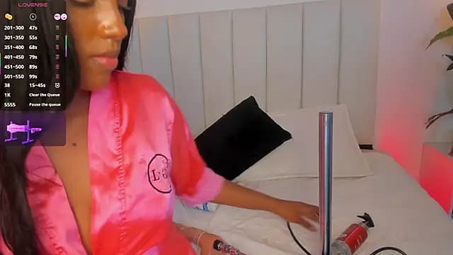 Megan_Brunette2 live cam