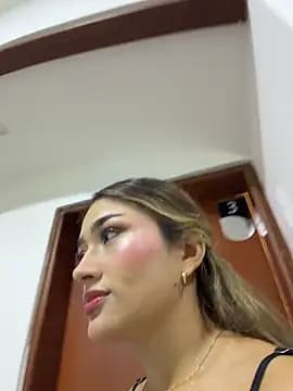 Arianavillada live cam
