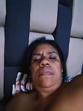 Zeyllyjhonson live cam