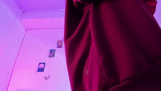 ineedmydaddy_ live cam