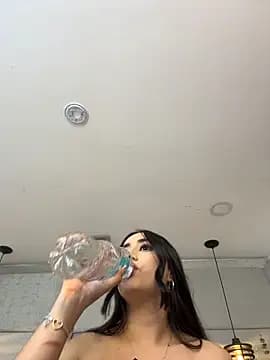 IvonneOwen live cam