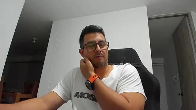 LucaBorbon live cam