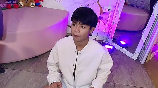 Spark_tay live cam