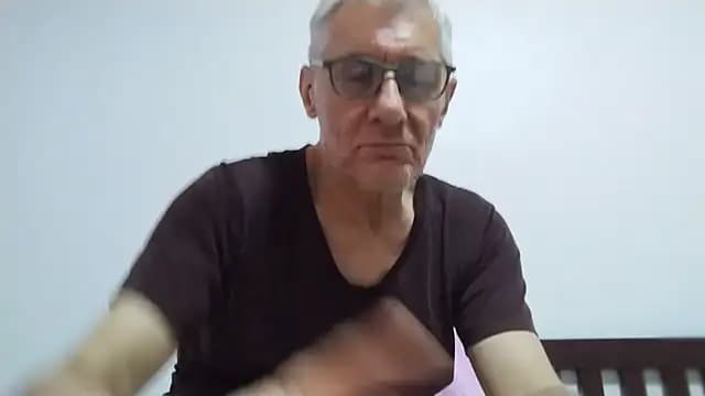 BIGUNCUTHARDCOCK live cam