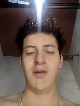 BastianLeoniis live cam