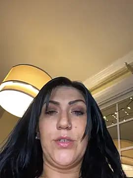 LittleMissEeve live cam